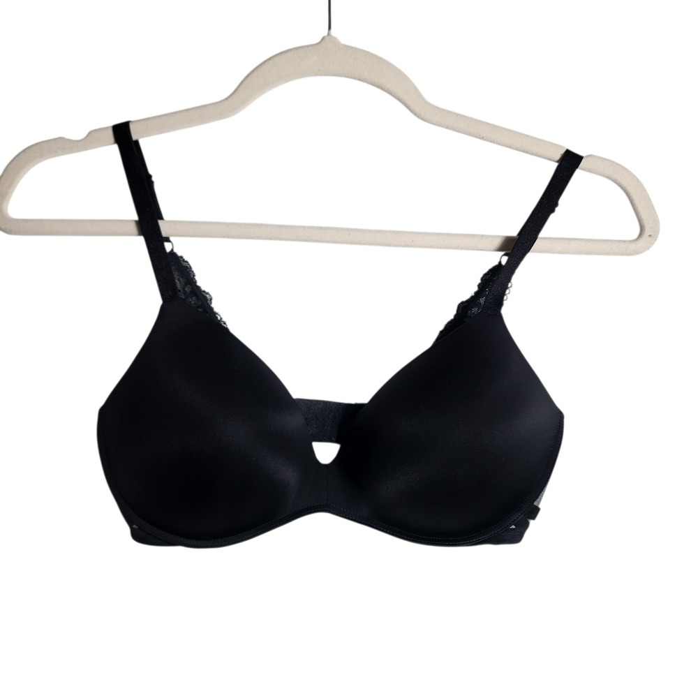 Victorias‎ Secret Black Wireless Padded Bra Lace Trim Mesh Wings 38D